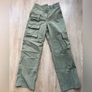 Aritzia Wilfred Free Picture cargo pants